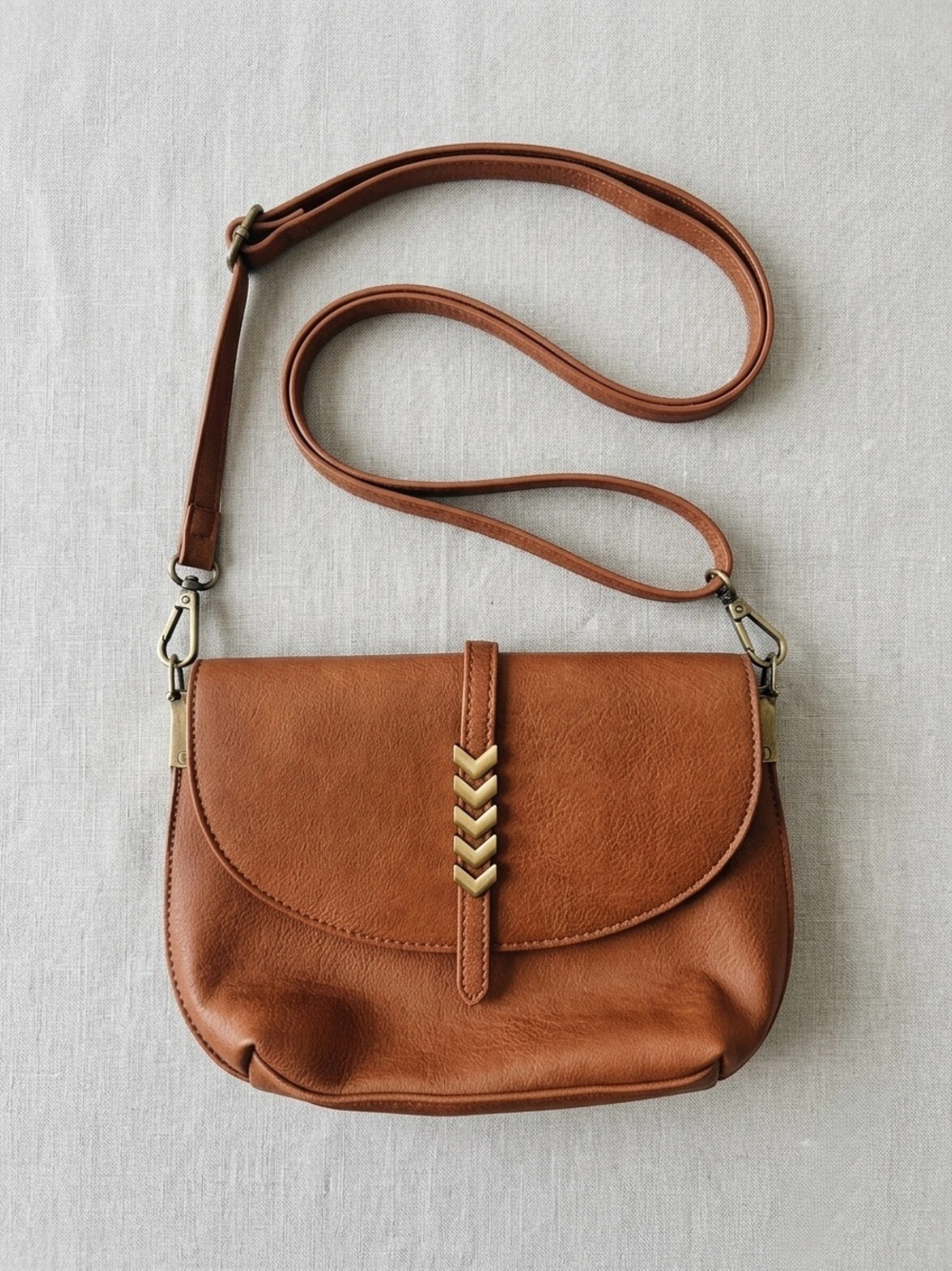 Antik Kraft Arrow Crossbody Bag